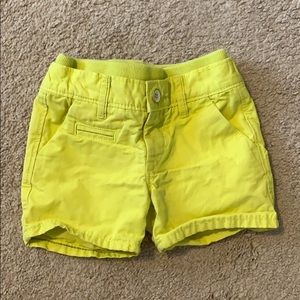 Elastic waist short